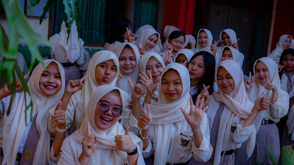 Keseruan Pembukaan DN 61