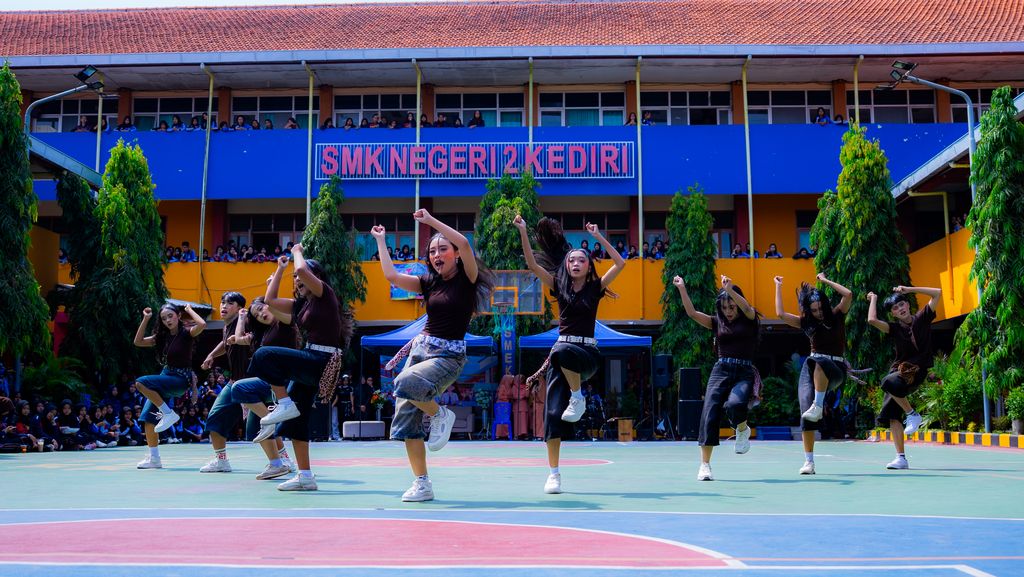 Penampilan Beatrix Dance di KTS